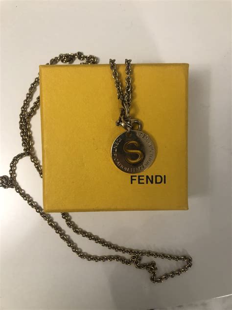 collana di fendi